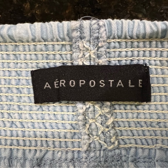 Aeropostale Light Blue Chambray Scalloped Hem Floral Embroidered Shorts - Picture 2 of 10